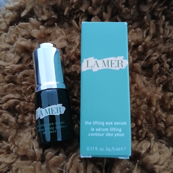 La Mer Other - La Mer Lifting Eye Serum - Black and Silver